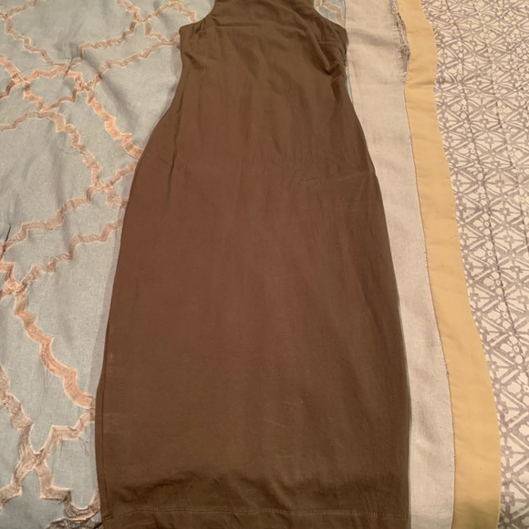 Cutout back midi dress - Picture 1 of 9